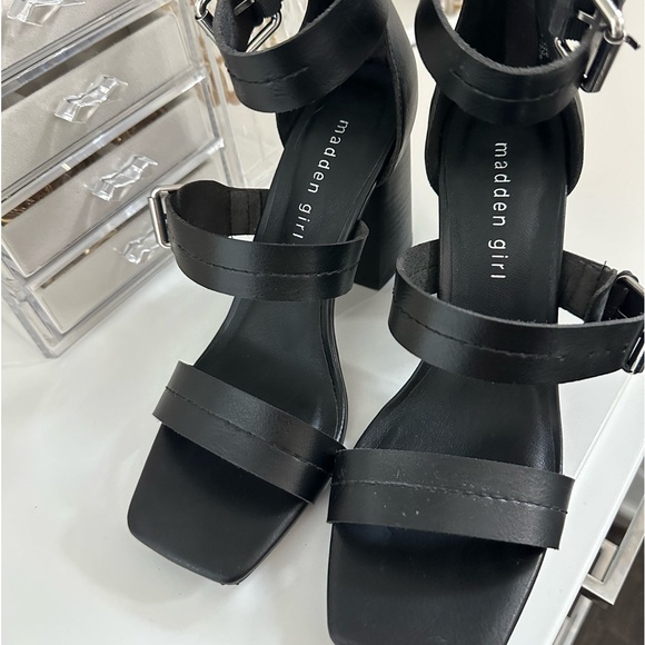 Madden Girl Black High Heels - Picture 2 of 4
